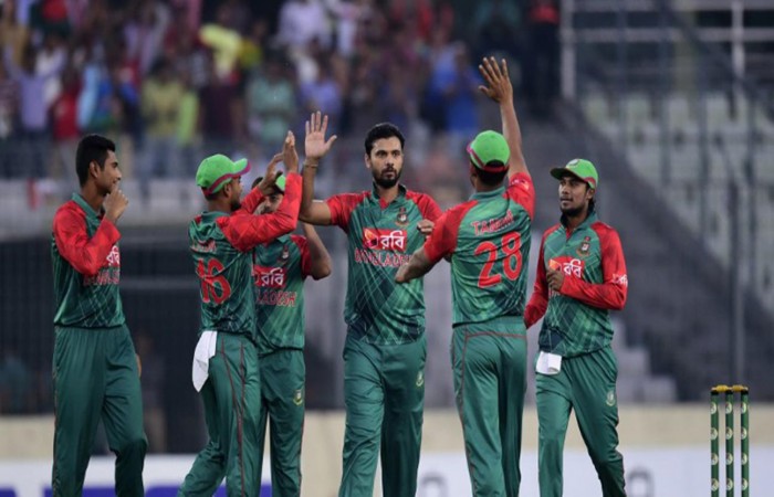 Bangladesh Team and Mashrafe fined by ICC