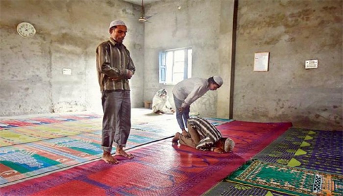 Islamic prayer practice can cut lower back pain, boost elasticity in joints