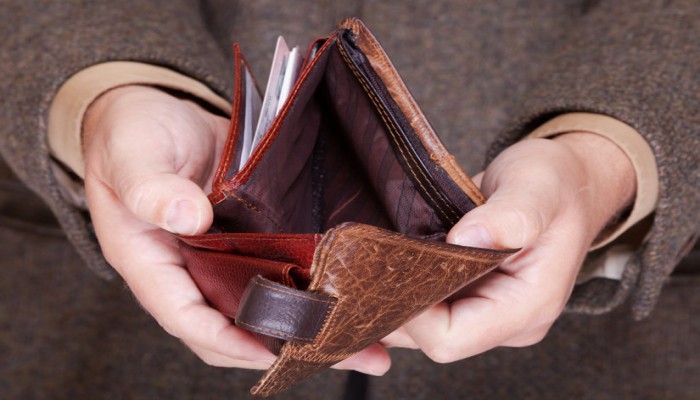Low socioeconomic status more dangerous than diabetes, smoking