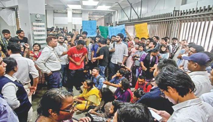 BRAC University: Students protest 'assault' on teacher