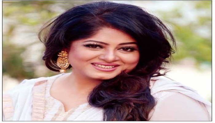 ক্যারিয়ারের শুরু থেকেই আয়কর দিচ্ছেন মৌসুমী
