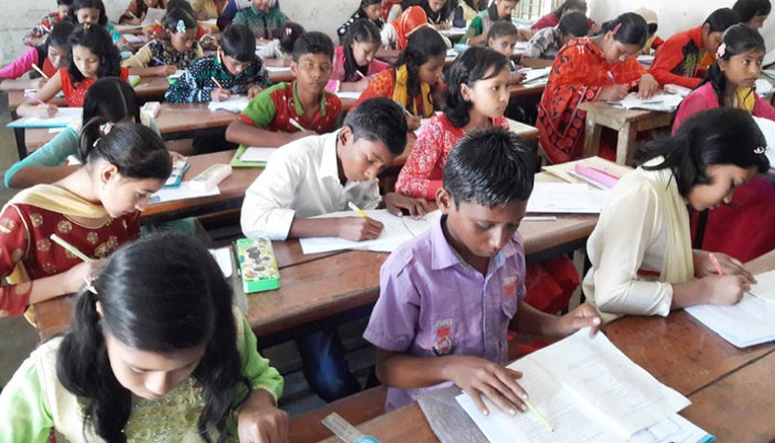 ‘ভাড়াটে’ পরীক্ষার্থী