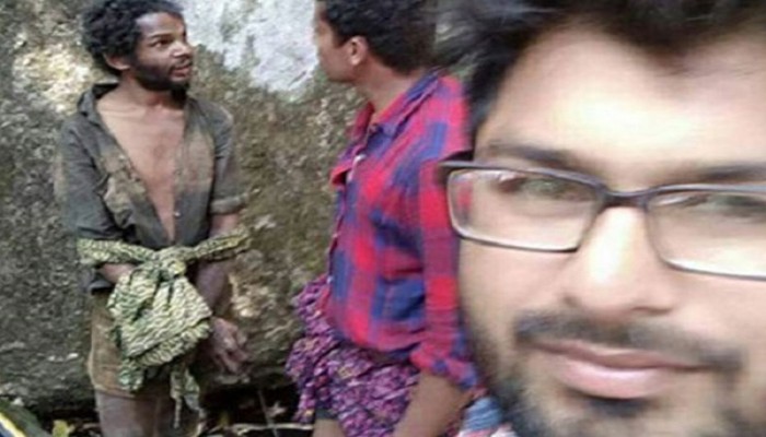 পিটিয়ে হত্যার আগে সেলফি!