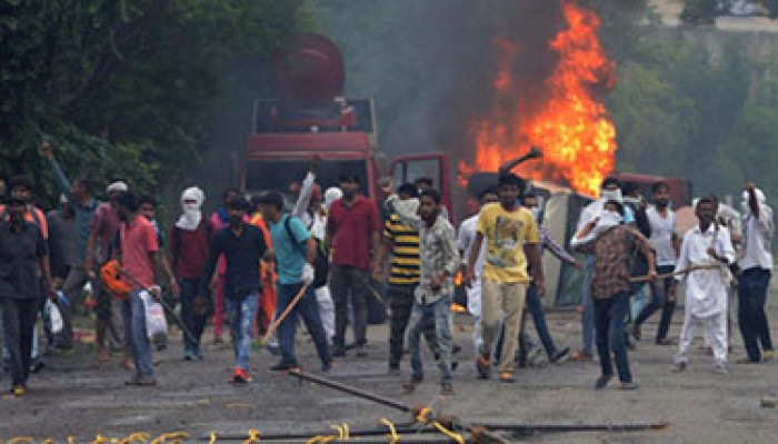 দাঙ্গায় পুত্র হারিয়েও আসানসোলের ইমামের শান্তির ডাক