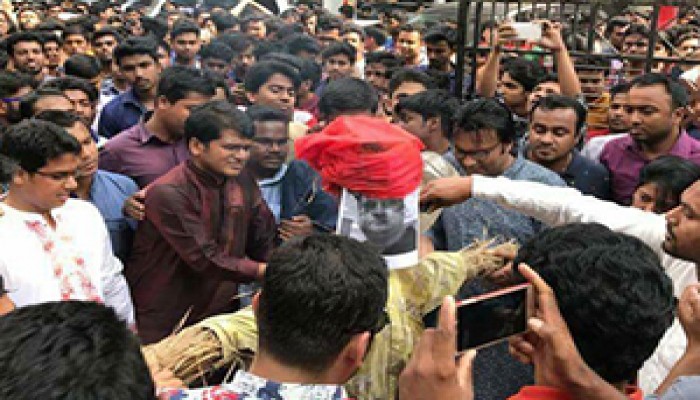 ঢাবির মার্কেটিং বিভাগের শিক্ষক মোর্শেদ হাসান খানকে অব্যাহতি