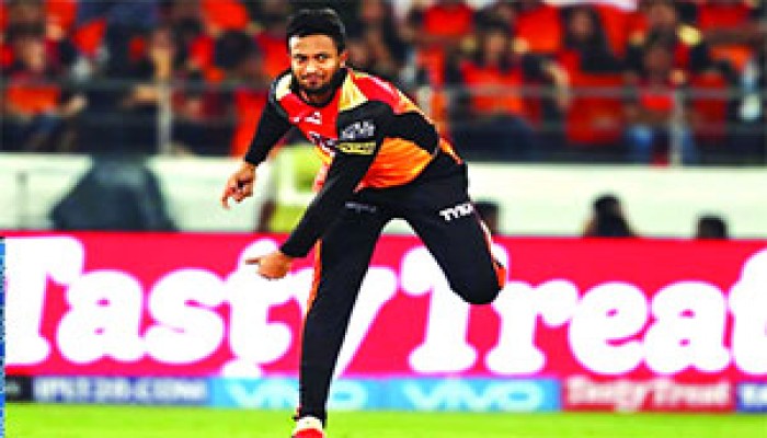 ‘হায়দরাবাদের অধিনায়ক হওয়ার যোগ্যতা আছে সাকিবের’