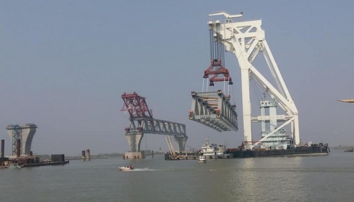 জাজিরা প্রান্তে নেয়া হয়েছে পদ্মা সেতুর চতুর্থ স্প্যান