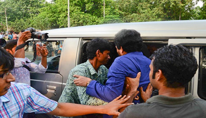 গণজাগরণ মঞ্চের ইমরান এইচ সরকার আটক